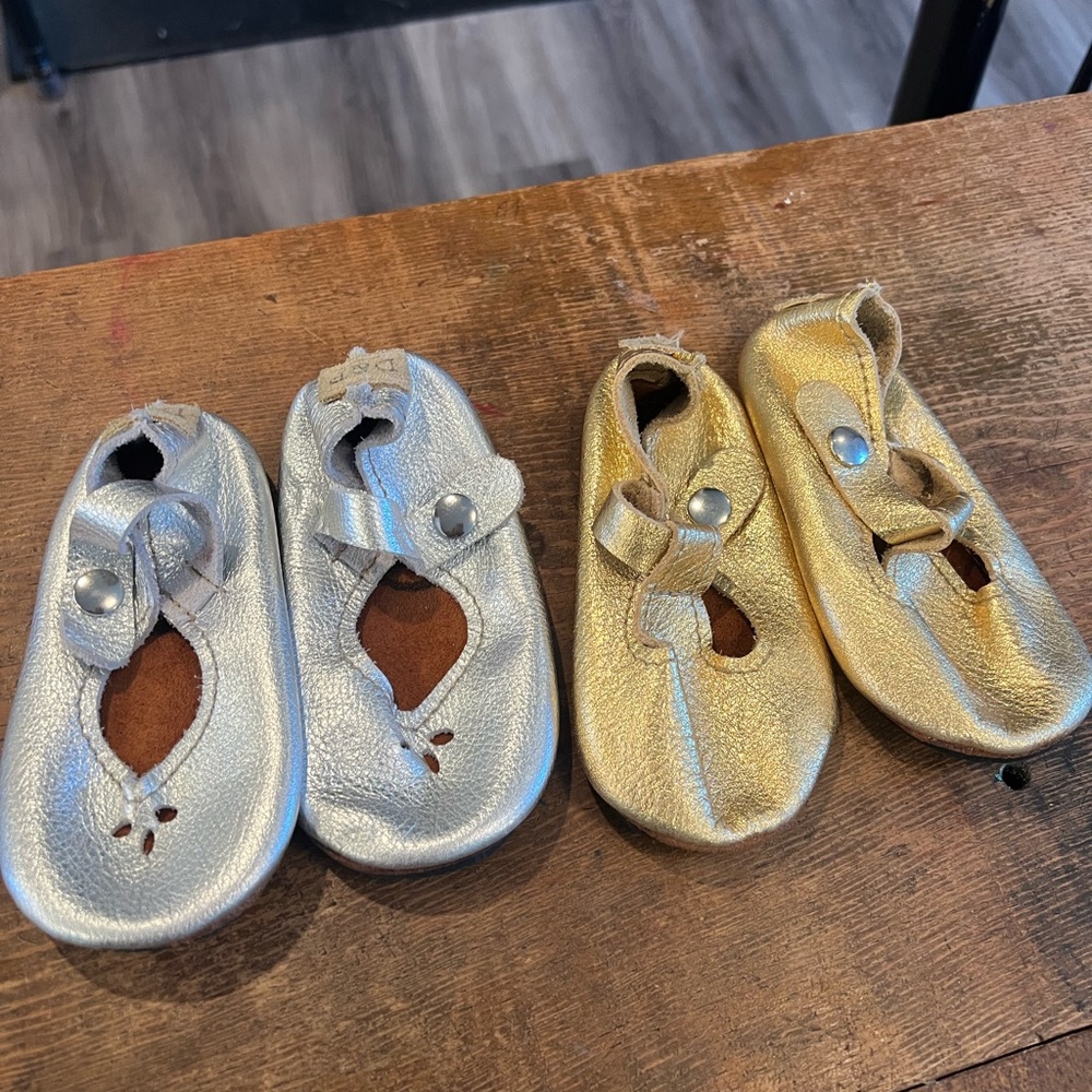 D&F Girls Leather Shoes size 5